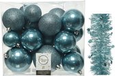 Kerstversiering kunststof kerstballen 6-8-10 cm met sterren folieslingers pakket ijsblauw van 28x stuks - Kerstboomversiering