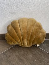 SIIDDS Sierkussen shell velvet mosterd  - geel - Sierkussen - kussen - velvetstof - velours - shell - schelpvorm - mosterdgeel - accessoire - woondecoratie - babykamer - kinderkame