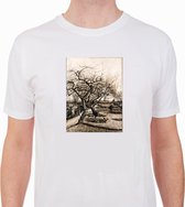 De tuin van de pastorie in Nuenen in de winter van Vincent van Gogh T-shirt