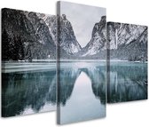 Trend24 - Canvas Schilderij - Bergmeer - Drieluik - Landschappen - 120x80x2 cm - Blauw