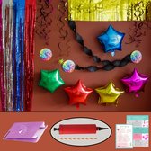 Pop the bottles - Feestbox Disco Glam - Luxe feest versiering met disco thema - Inclusief ballonpomp - Party box - Zwart goud metallic - Slingers, foliegordijn, folie ballonnen en