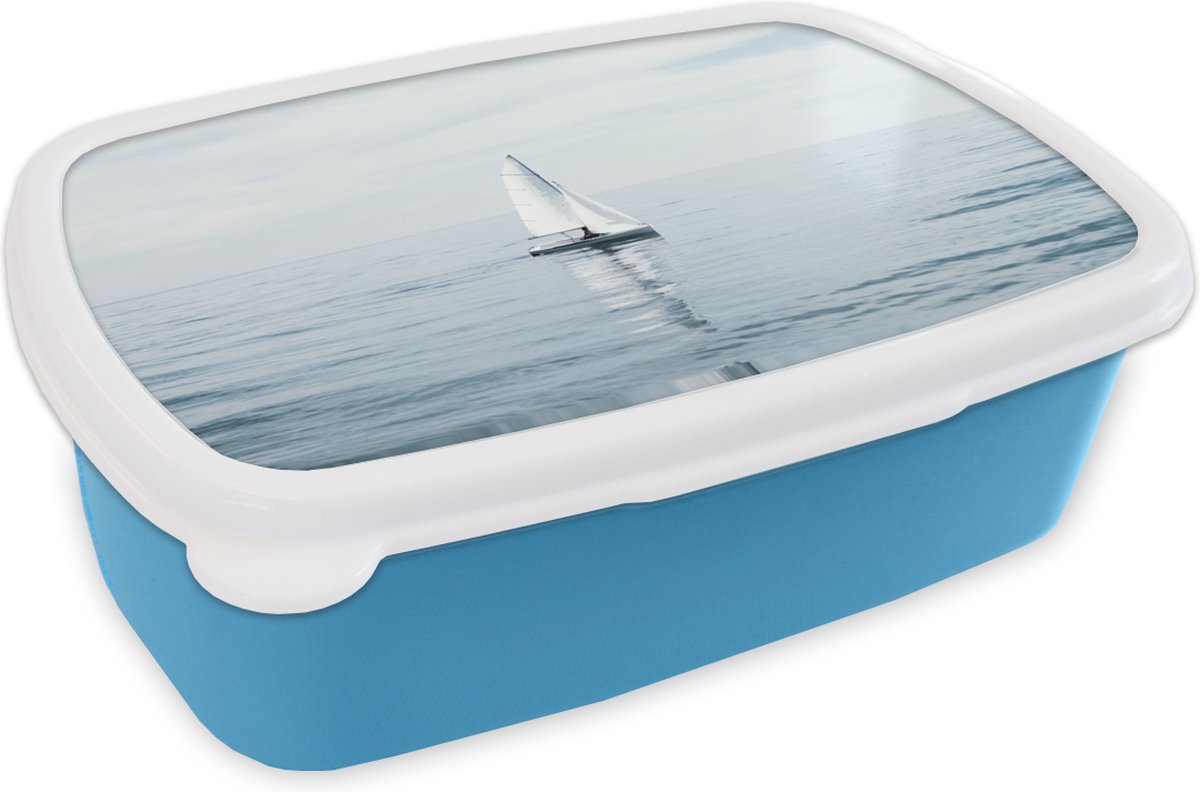 Broodtrommel Blauw - Lunchbox - Brooddoos - Zee - Zeilboot - Blauw - 18x12x6 cm - Kinderen - Jongen