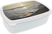Broodtrommel Wit - Lunchbox - Brooddoos - Zee - Zon - Strand - 18x12x6 cm - Volwassenen
