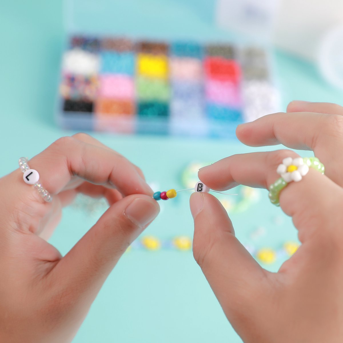 Behave 6000 Glaskralen Navulset - DIY Sieraden maken - Kralen Set - Rocailles - Bedels - 2 Draden - 20 Kleuren - 4mm — afbeelding 2