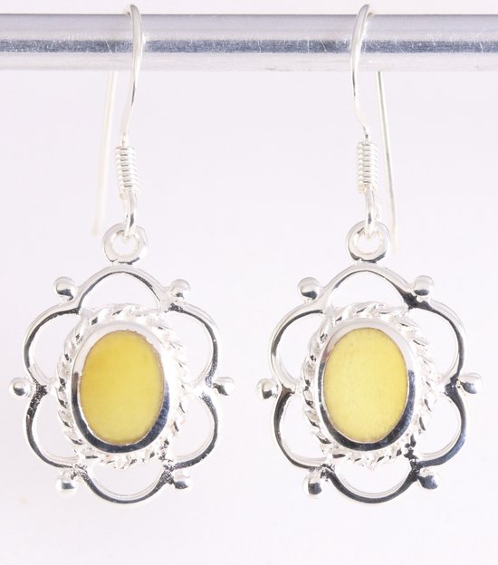 Opengewerkte zilveren oorbellen met gele agaat