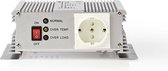 Nedis Inverter Gemodificeerde Sinusgolf - Ingangsvoltage: 24 V DC - Apparaat stroomoutput: Type F (CEE 7/3) - 230 V AC 50 Hz - 600 W - Piekvermogen: 1500 W - Accuklemmen - Zilver