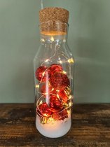 Kerst | Winter | Arrangement | Rood |  - Decoratie / Kerstballen | in Vaas | Glas | Fles met kurk - Led verlichting - Sfeer - | Sneeuw | Cadeau