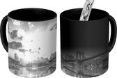 Magische Mok - Foto op Warmte Mok - New York - Brug - Zwart - Wit - 350 ML