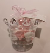 25 kroontjes acryl met roze snoephartjes uitdeelbedankje babyshower, kraamfeest of doop