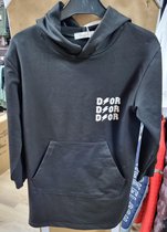 Meisjes long hoodie, tekst DOR  kleur zwart, maat 110/116