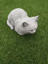 Slapende kat, relaxerende poes 35cm beton, winterhard  wit