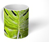 Mok - De palmbladeren op een zwarte achtergrond - 350 ML - Beker