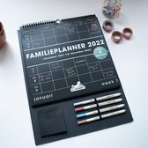 Hobbit Familieplanner met 4 markers-D1-zwart-2022