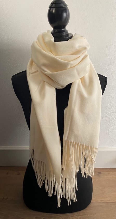 Echarpe-écru-doux-chaud-tendance