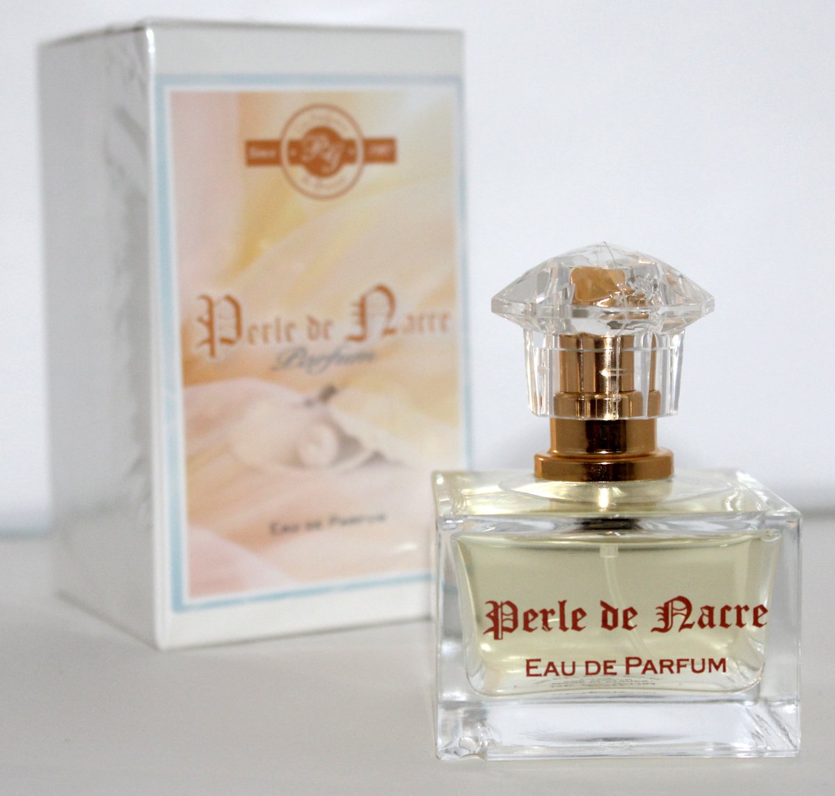 CADEAU TIP, Perle de Nacre Eau de parfum een heerlijke geur met Amber en Musk. (Deze populaire geur blijft gegarandeerd gehele dag ruiken)