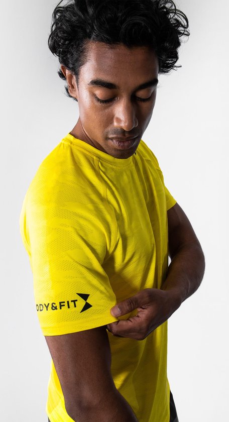 Body \u0026 Fit Perfection Breathe T Shirt - Sportshirt Heren – Geel - Maat S |  bol.com