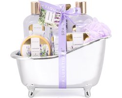 Spa Luxetique - Lavendel Sensation - Cadeaupakket Vrouwen in zilveren badkuip - Wellness Bath rituals - Verjaardag cadeau vrouw - Geschenkset voor haar, mama, vriendin, moeder, oma, zus - Giftset Dames - Moederdag Cadeautje voor Mama Spa Luxetique - Lavendel Sensation - Cadeaupakket Vrouwen in zilveren badkuip - Wellness Bath rituals - Verjaardag cadeau vrouw - Geschenkset voor haar, mama, vriendin, moeder, oma, zus - Giftset Dames - Moederdag Cadeautje voor Mama