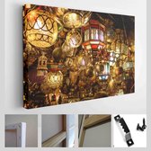 Onlinecanvas - Schilderij - Assortiment Lantaarns En Lampen Hangend De Markt In Marrakesh Art Horizontaal - Multicolor - 115 X 75 Cm