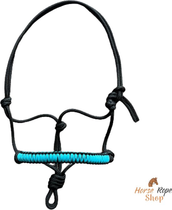 Touwhalster ‘Zigzag’ zwart-turquoise maat Pony | blauw, donker, halster, grondwerk, paard, fel blauw. Touwhalster ‘Zigzag’ zwart-turquoise maat Pony | blauw, donker, halster, grondwerk, paard, fel blauw.