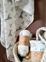 Hii You Hydrofiele doek XL 110x120 cm- Swaddle doek - Inbakendoek - Super Soft- Baby Handdoek - Baby Stranddoek - Olifantjes/Giraffen