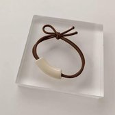 Emilie collection - haarelastiek - bruin - gebroken wit - paardenstaart houder met detail