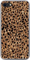 Geschikt voor iPhone 8 hoesje - Dierenprint - Luxe - Goud - Bruin - Siliconen Telefoonhoesje