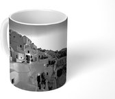 Mok - Vissersdorp Oia bij Santorini Griekenland met zonsopkomst - zwart wit - 350 ML - Beker