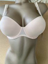 Nina von C Romance BH kleur zalm maat 75B