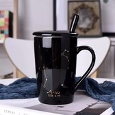 Mok sterrenbeeld - Mok - Koffiemok - Koffiebeker - Beker - Mokken en bekers - Mok set - Beker met lepel en deksel - Sterrenbeeld - 400 ml - Keramiek - Ram - 21.03-19.04