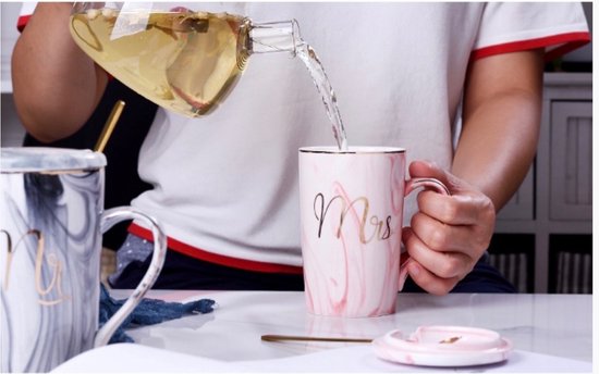 Set de 2 Mugs - Ensemble de mugs - Mug couple - Mug à café - Tasse à café - Tasse - Mugs et tasses - Tasse avec cuillère et couvercle - 400 ml - Céramique - Monsieur/Mme. - Blauw/rose