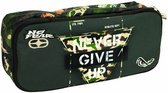No Fear Etui Never Give Up Junior 23 Cm Groen