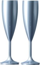Champagneglas Zilver- 2 Onbreekbare Zilveren Champagneglazen - 19 cl - Kunststof Champagneglas - Herbruikbaar - Kerst Glazen - Oud En Nieuw Feest Artikelen - Feest Servies Zilver