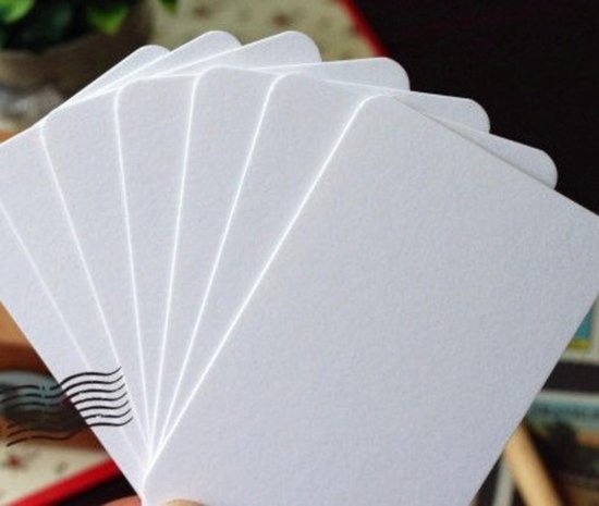 100 mini witte kaartjes met bewaarboxje - kleine blanco kaartjes - Meer Leuks - Meer Leuks