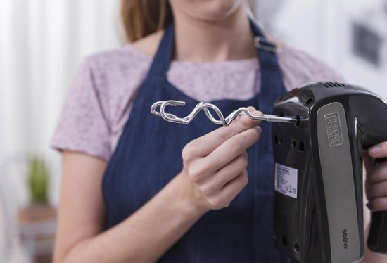 BLACK+DECKER handmixer - 2 gardes + 2 deeghaken - 5 snelheden + turbofunctie van Black+Decker — afbeelding 3