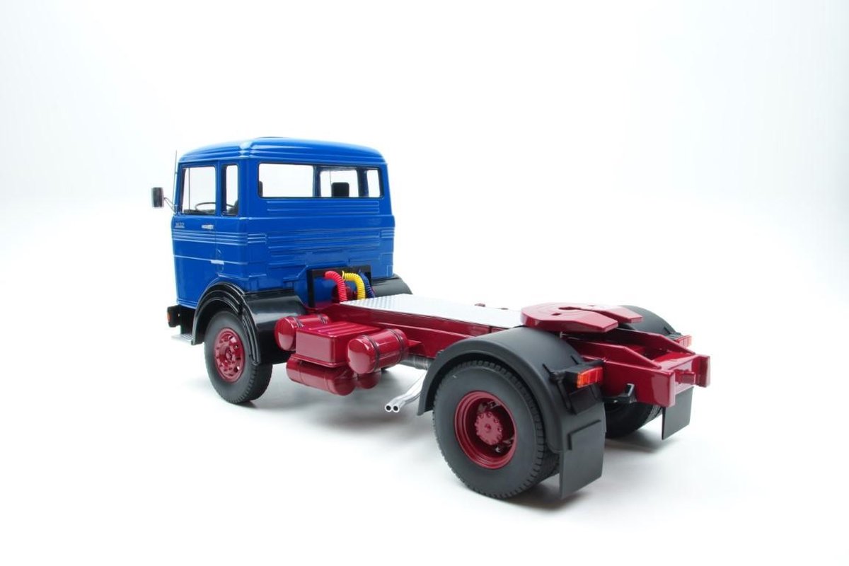 1969 Camion Mercedes LPS 1632 Deux essieux Blue-Red 1