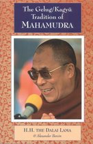 Boek "The Gelug/Kagyu Tradition of Mahamudra" met een foto van H.H. de Dalai Lama.