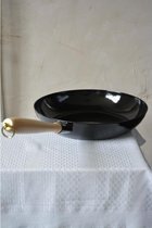 Koekenpan zwart 30 cm - houten handvat