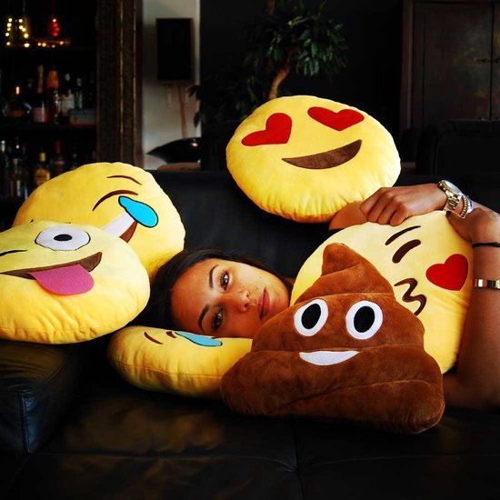bol.com | MikaMax - Emoji Poo - Emoji - Sierkussen - 35x35 cm - Bruin