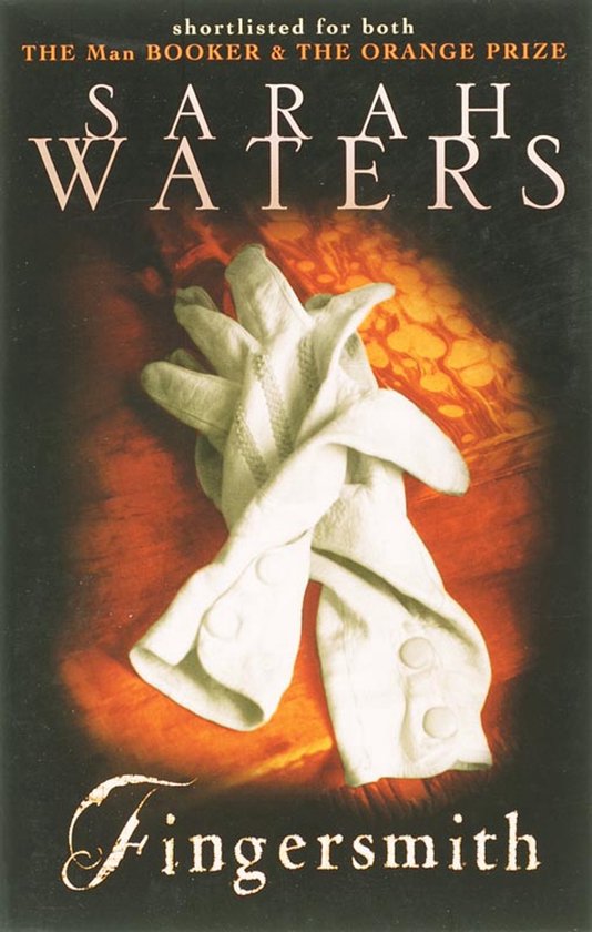 Boekomslag van 'Fingersmith' door Sarah Waters, met een close-up van witte handschoenen met knoopjes.