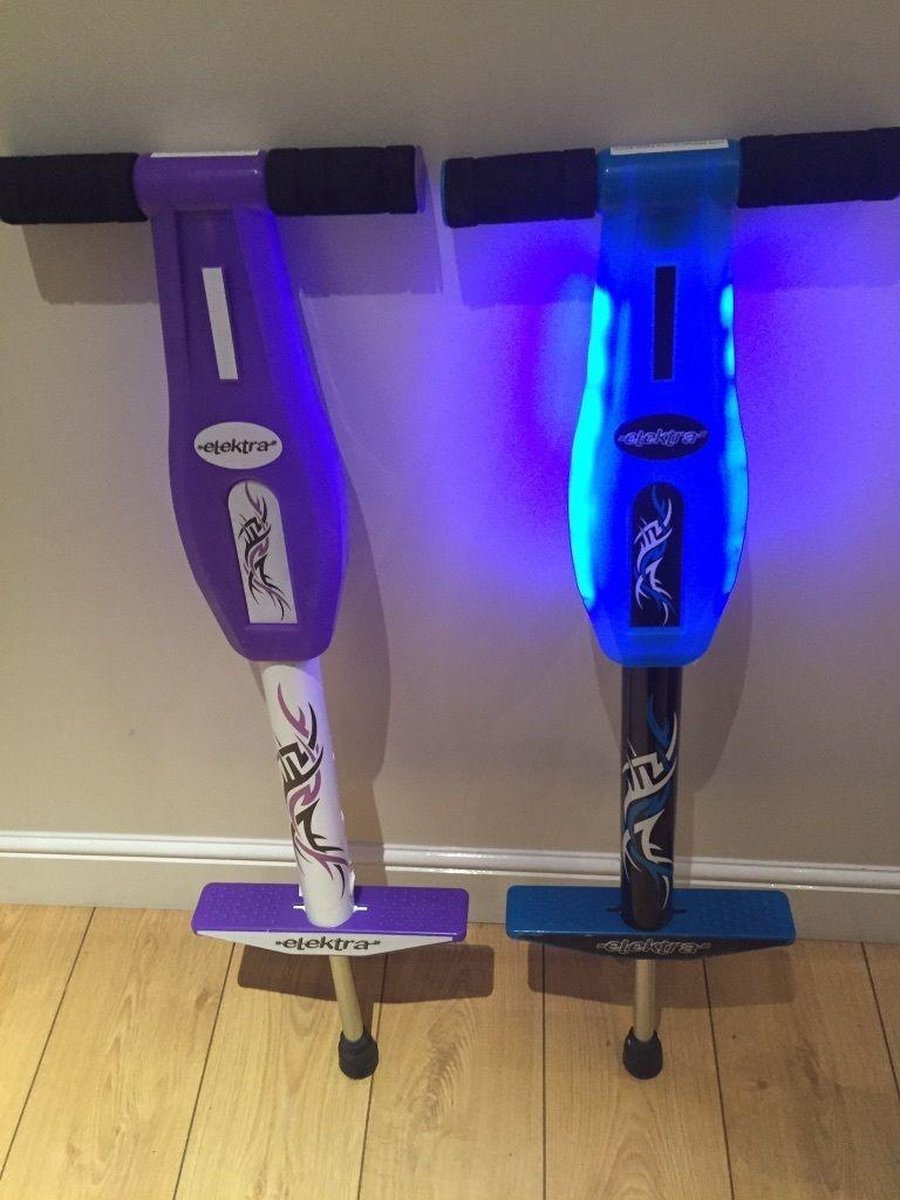 Elektra flashing top pogo stick