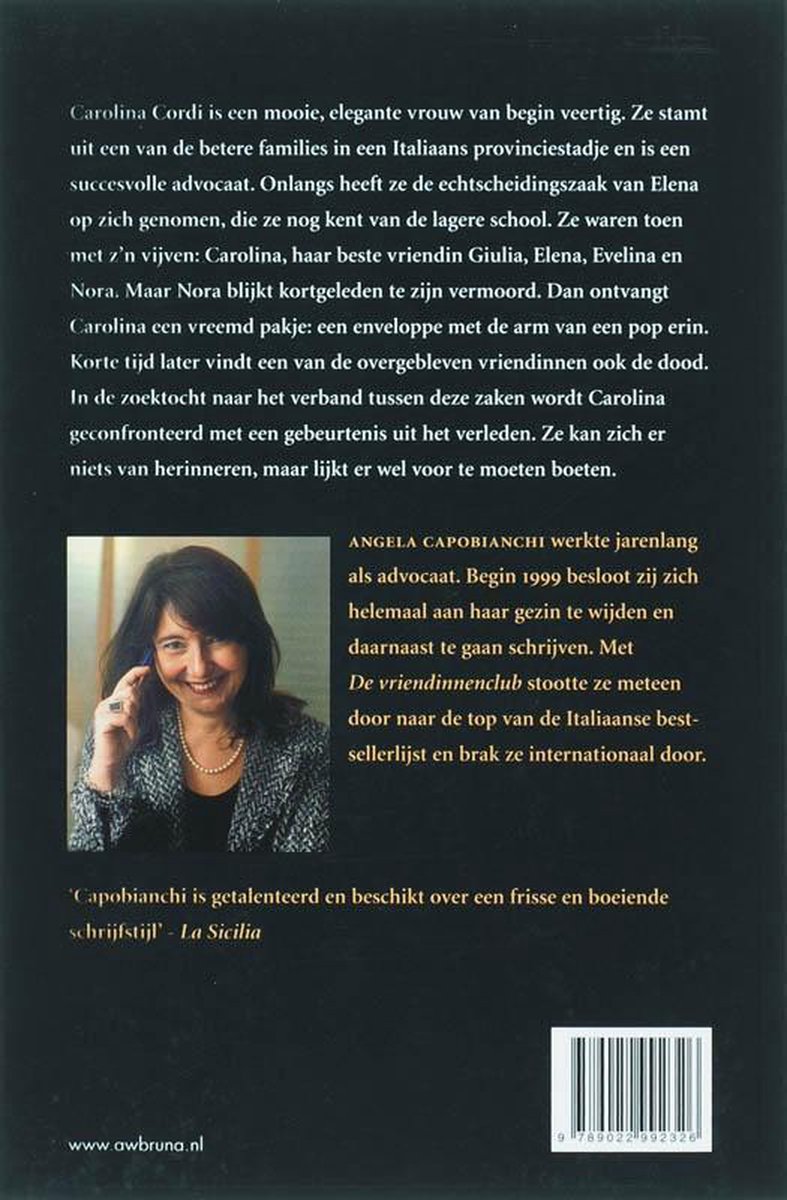 De achterkant van het boek 'De Vriendinnenclub' van Angela Capobianchi, met een portret van de auteur.