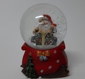Sneeuwbol cadeauzak op arrenslee en kerstman op groen-rood cadeau 6 cm