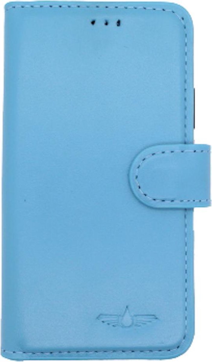 Galata bookcase iPhone 11 hoesje echt leer turquoise | Ruimte voor drie pasjes | Opbergvakje voor briefgeld | Handige stand functie | Magneetsluiting | handarbeid door ambachtslieden