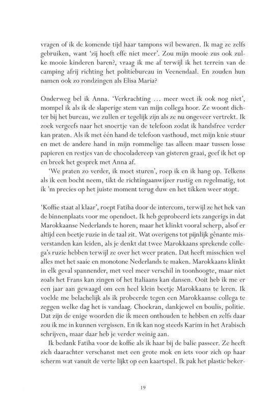 Pagina 19 van 'De som der delen', met tekst over de auteur en haar boek.