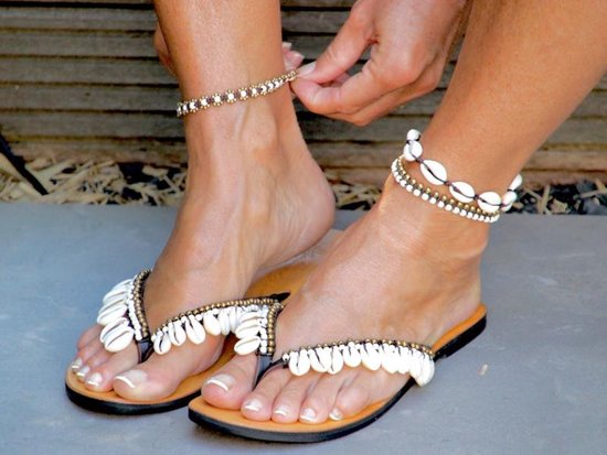 Leren Boho slippers met schelpjes | bol.com