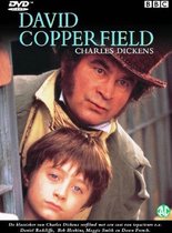 DVD-hoes van David Copperfield met een close-up van een jongen en een volwassen man.