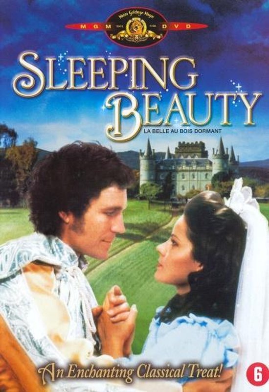 Filmcover van 'Sleeping Beauty', met een man en een vrouw die elkaar aankijken voor een kasteel.