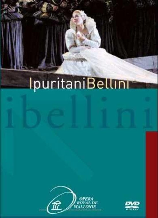Operazangeres in een witte baljurk met kanten kraag, zittend op een podium. Titel 'I Puritani Bellini'.