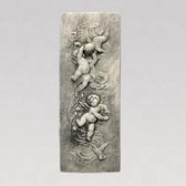 Tuinbeeld - betonnen muurplaat - Motiefplaat met slinger van engelen