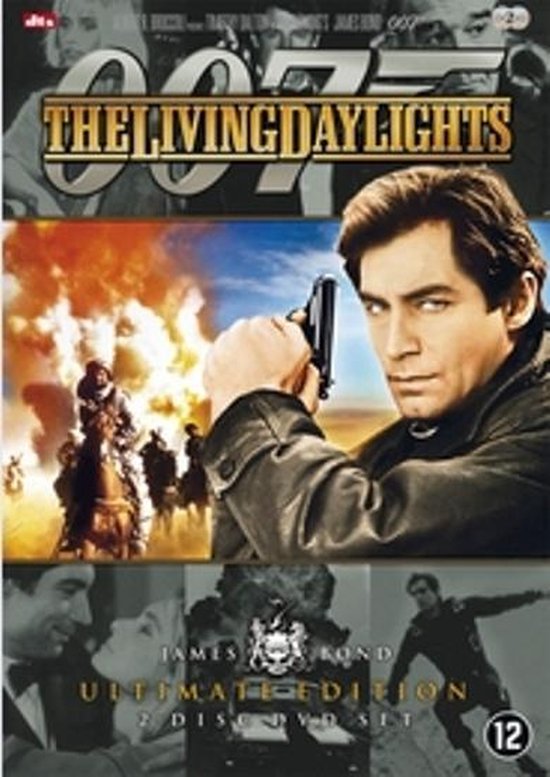 De poster van 'The Living Daylights' toont Timothy Dalton als James Bond met een pistool. Op de achtergrond een woestijnlandschap met ruiters en explosies.